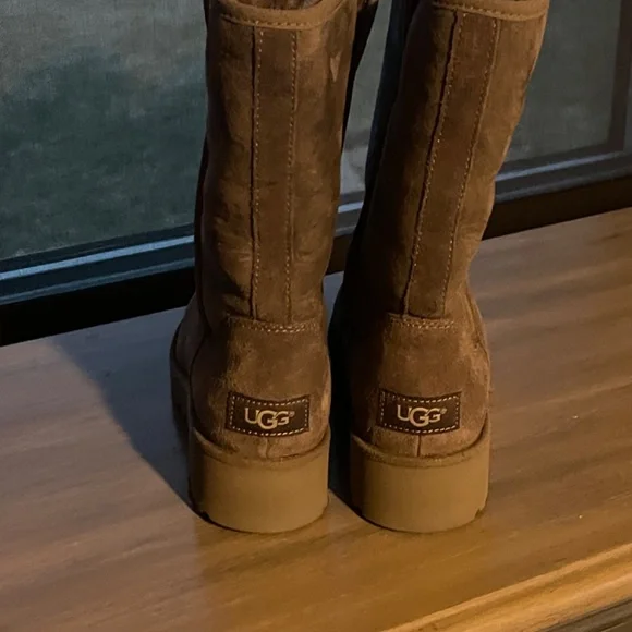 Ugg boots NWT - Picture 3 of 8